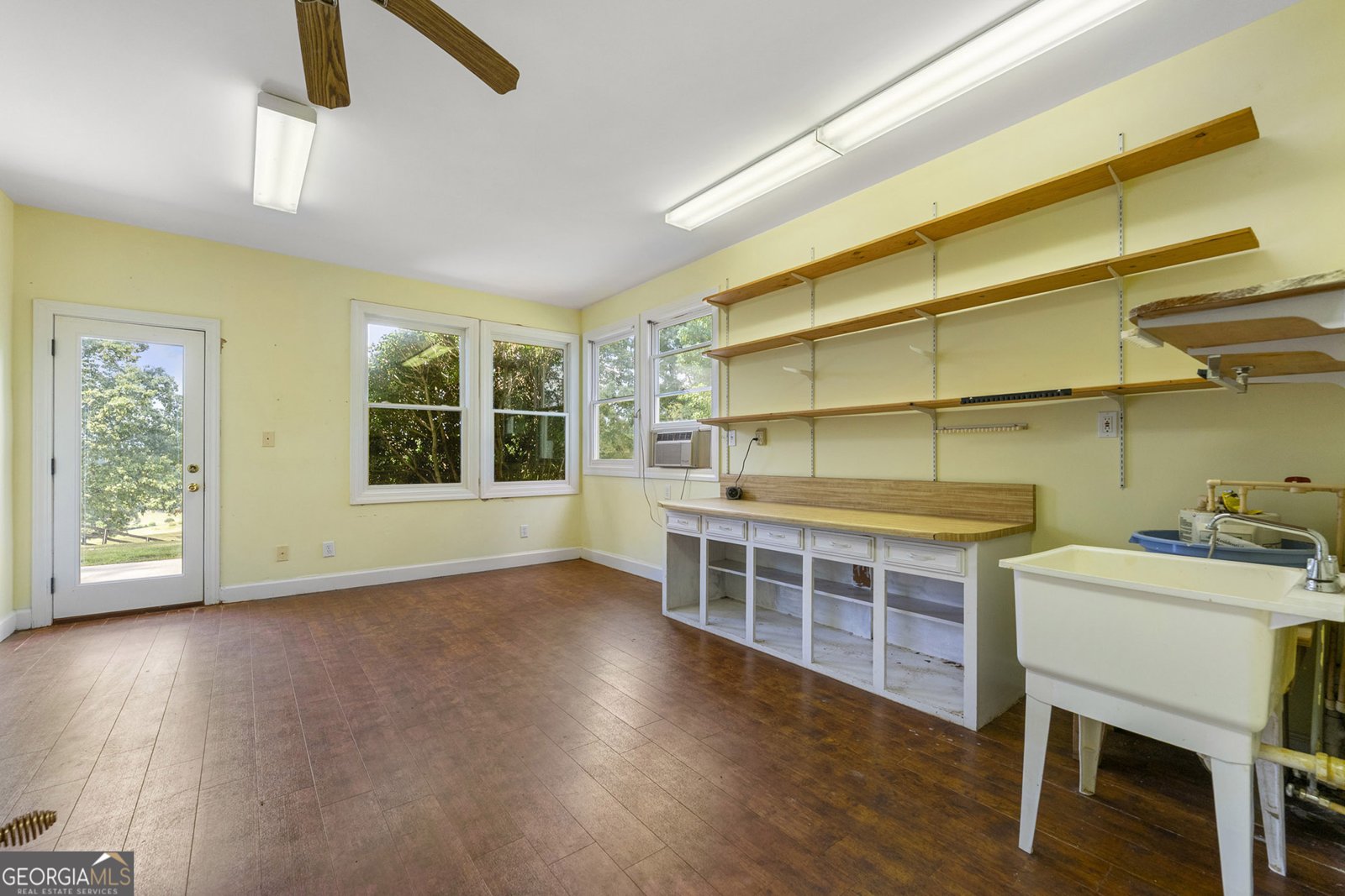 2653 Ben T Huiet Hwy Clarkesville - Photo 54