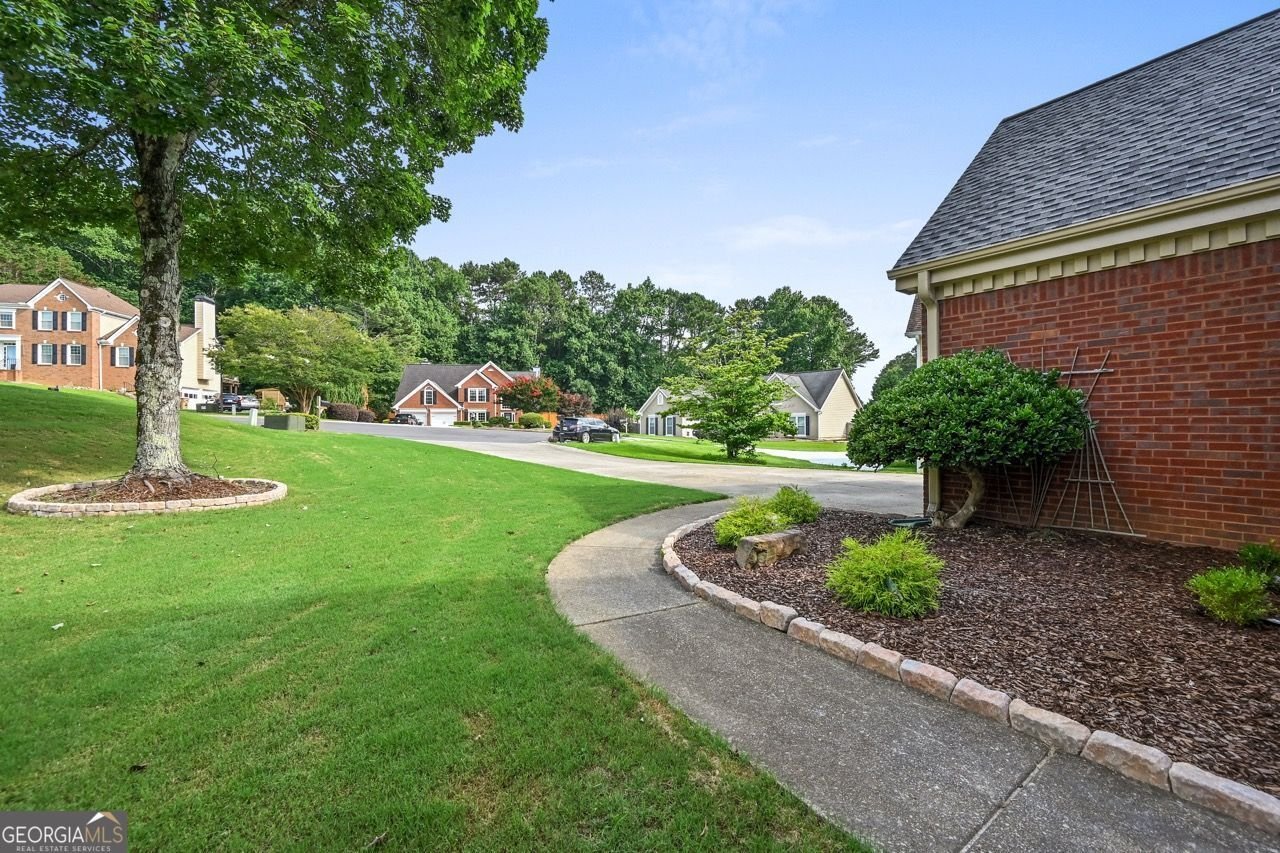 245 Walford Court Suwanee - Photo 10