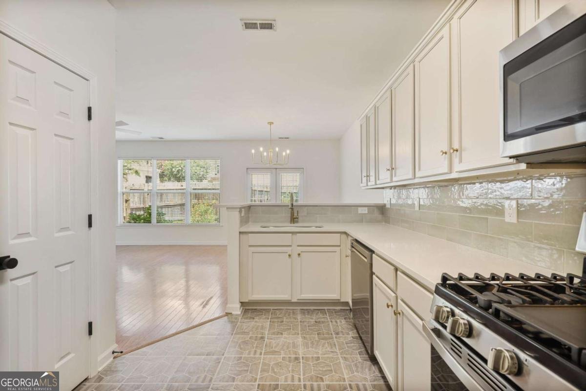 252 Cavendar Way Marietta - Photo 10