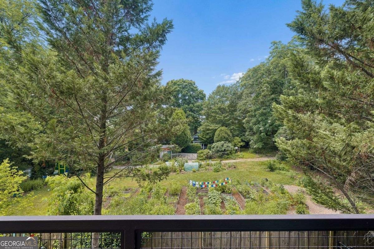 1318 Axis Circle Atlanta - Photo 17
