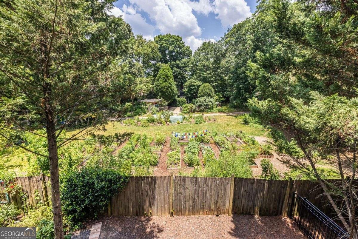 1318 Axis Circle Atlanta - Photo 18