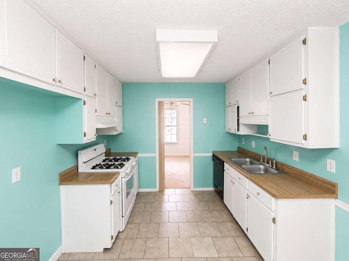 1254 Brett Court Riverdale - Photo 9