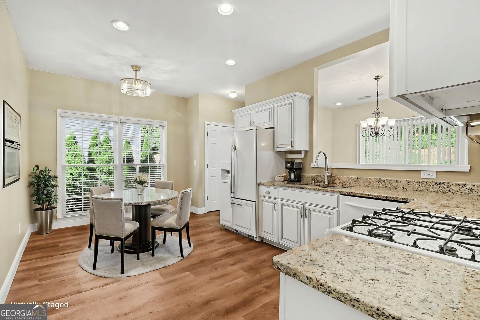 6195 Pattingham Drive Roswell - Photo 10
