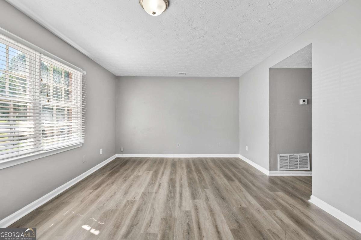 410 Charter Court Lawrenceville - Photo 23