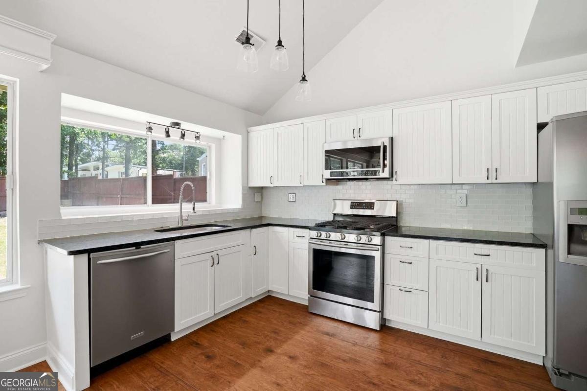 2293 Collinworth Drive Marietta - Photo 10