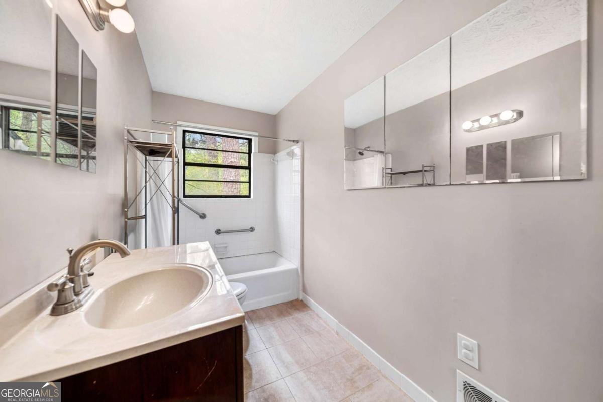 5121 Heather Road Smyrna - Photo 8