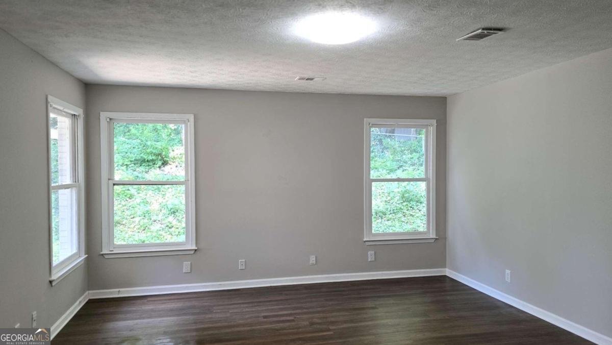 345 FOREST VALLEY Road Lawrenceville - Photo 12