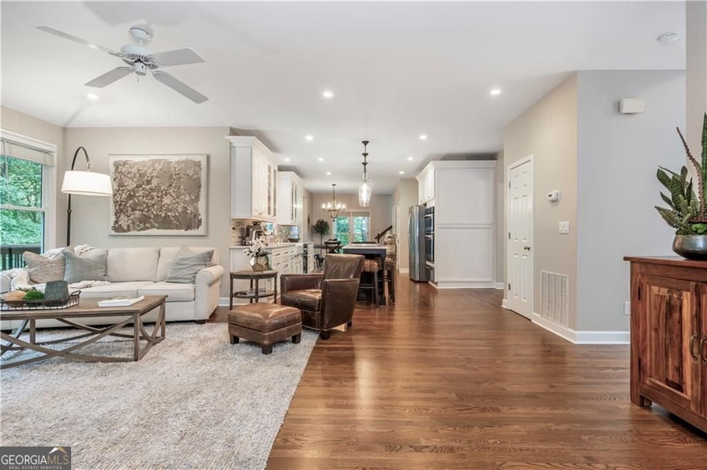 7000 Amberleigh Way Johns Creek - Photo 11