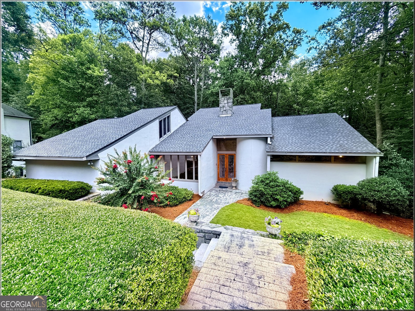 320 Fauna Court Sandy Springs - main photo