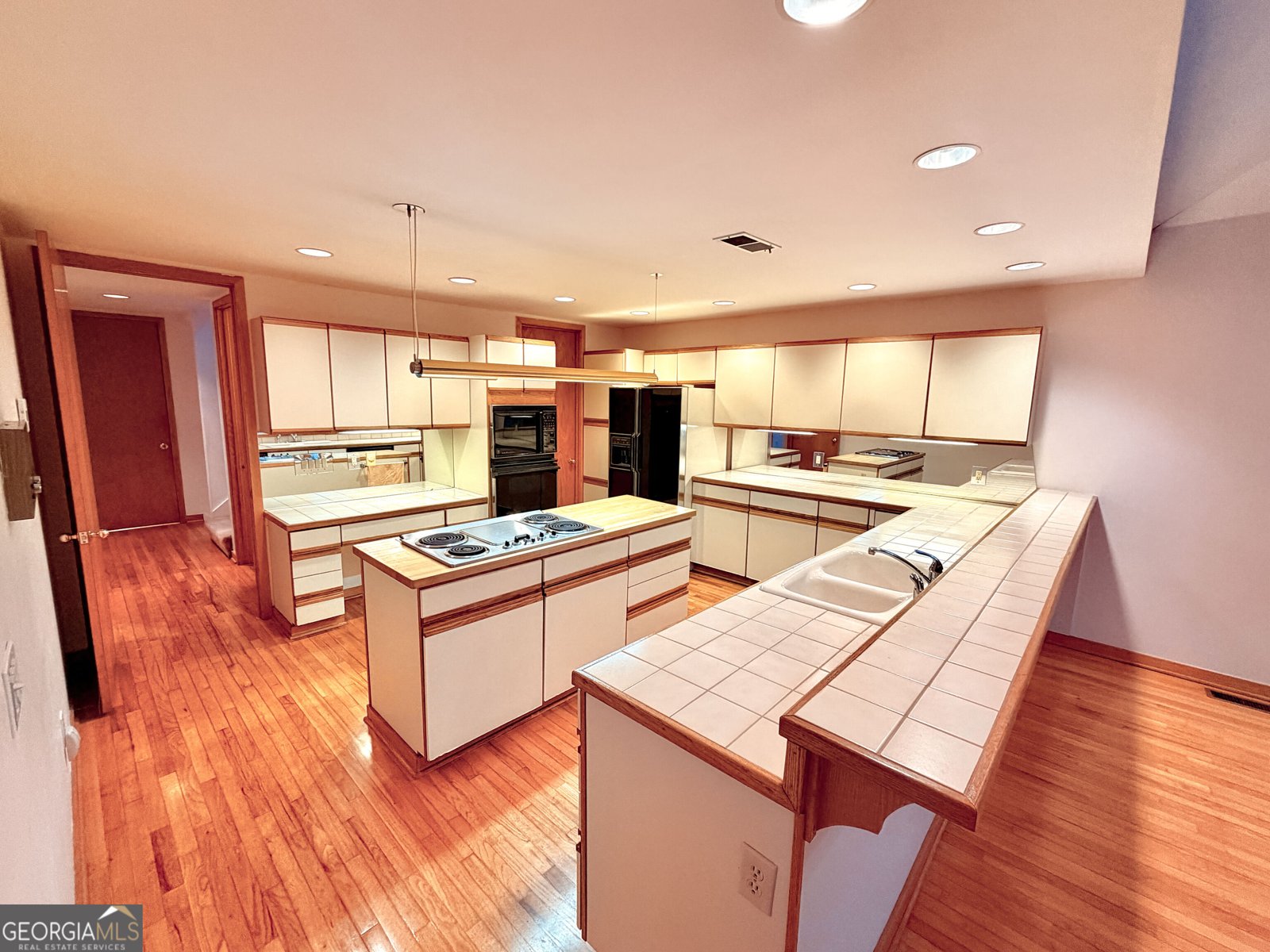 320 Fauna Court Sandy Springs - Photo 10