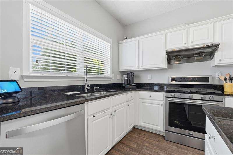 3875 Lake Burton Drive Duluth - Photo 11