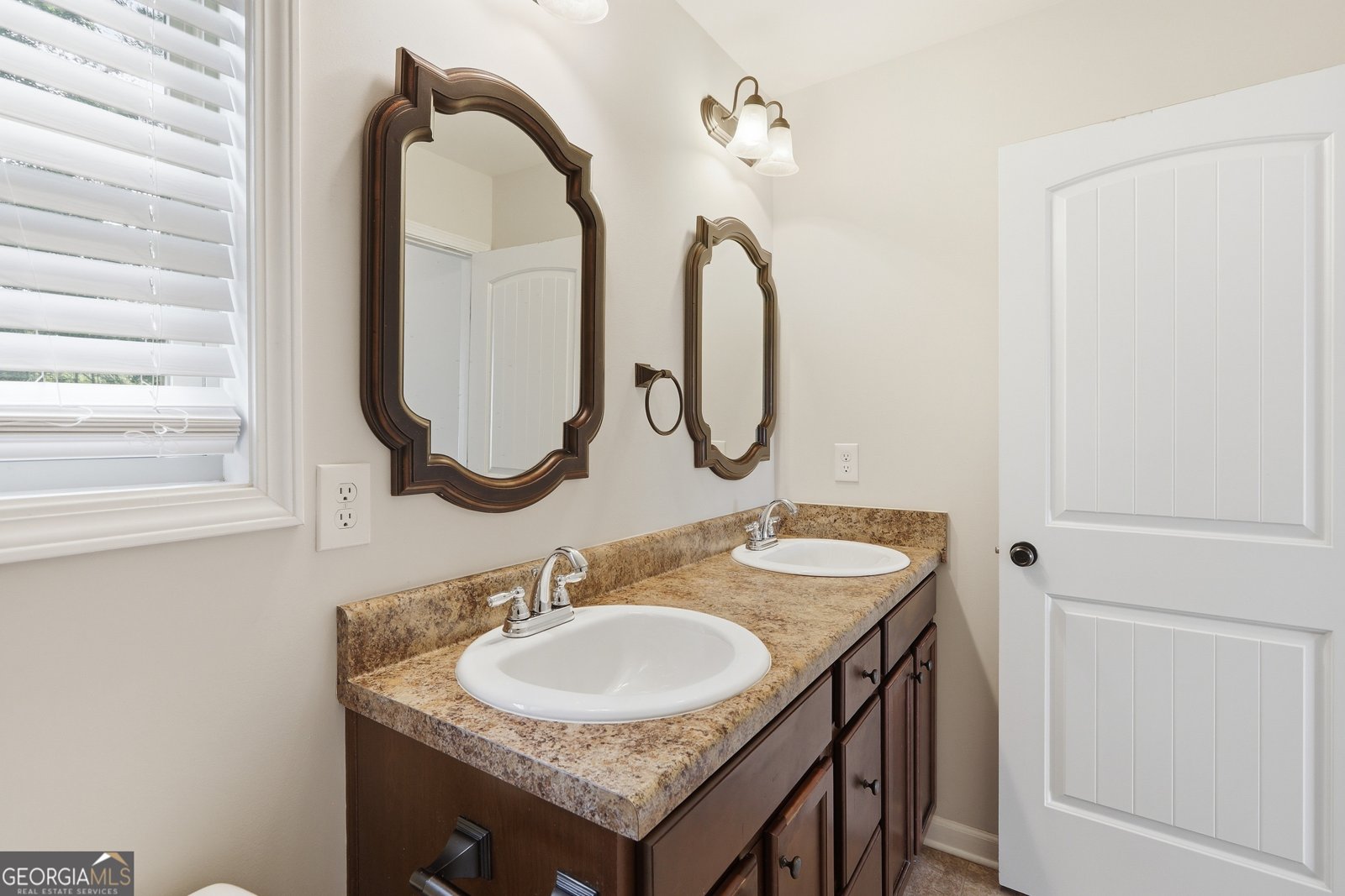 77 Walnut Creek Court Dallas - Photo 6