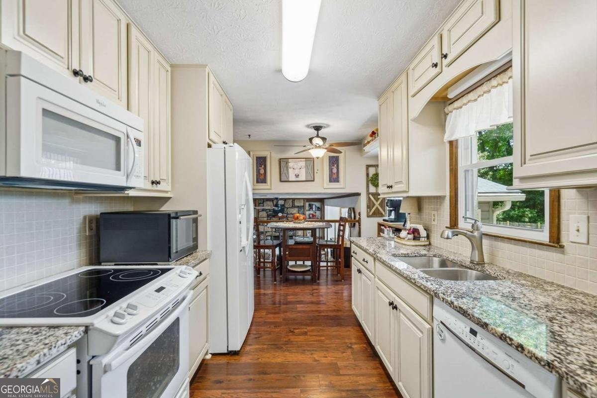 4852 Arrowhead Trail West Lilburn - Photo 13