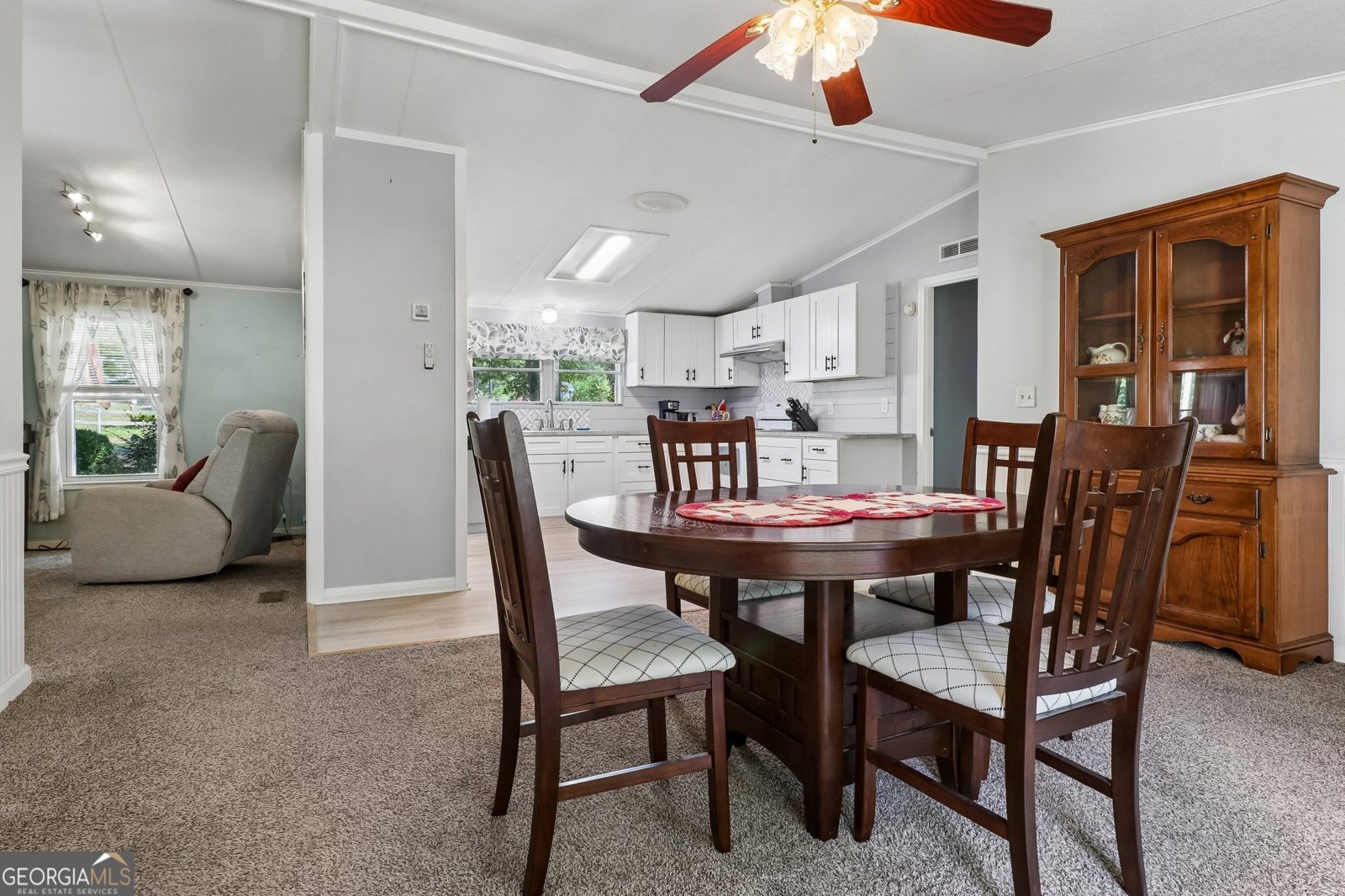 124 Edgewater Drive Bloomingdale - Photo 8