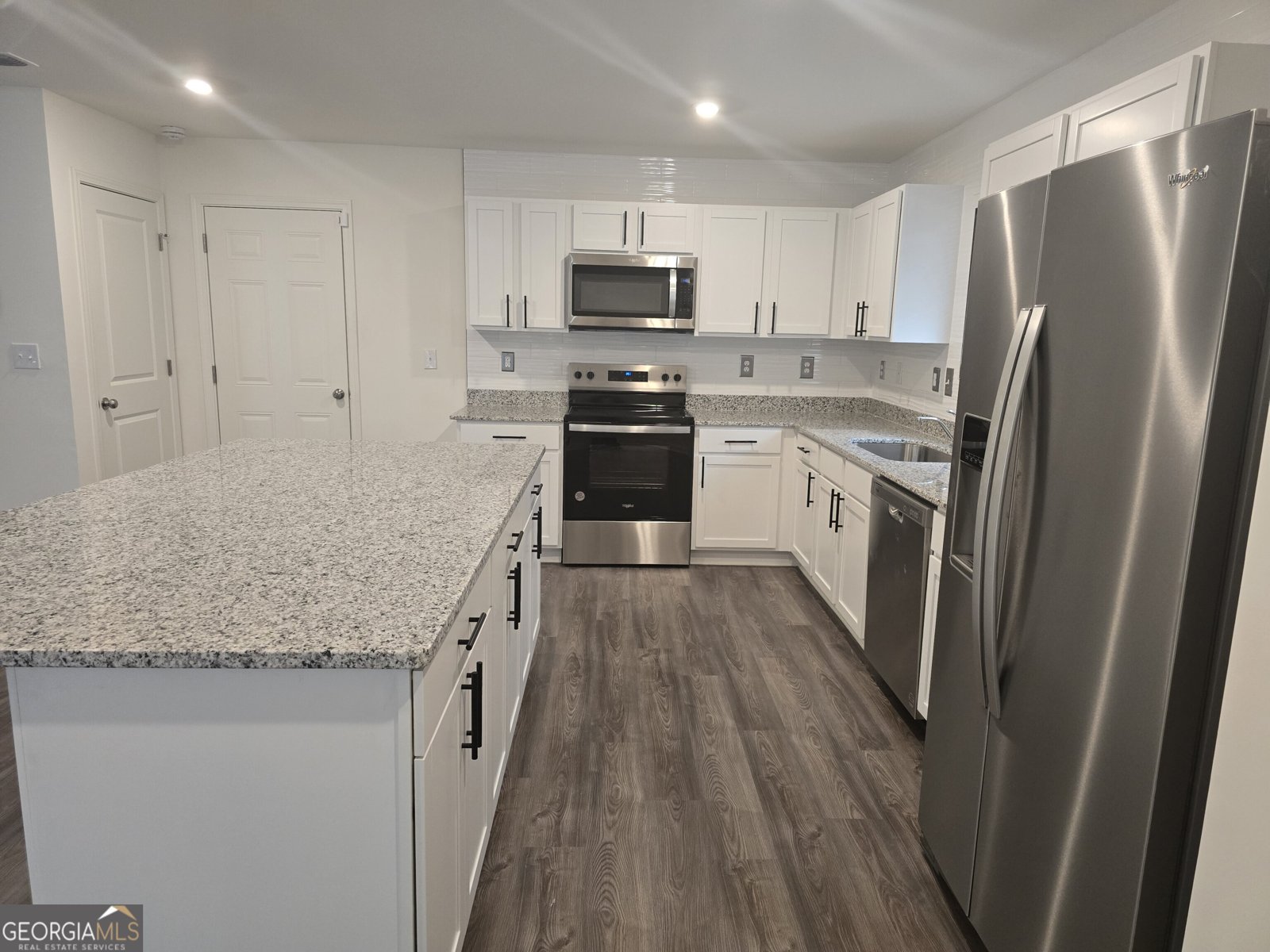 612 Leisure Pointe Road Macon - Photo 6