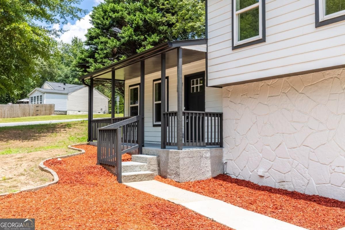847 Half Moon Hollow Lilburn - Photo 8