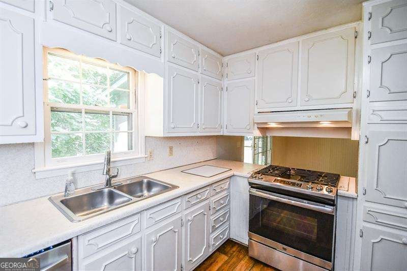 1397 Ridgewood Drive Lilburn - Photo 9