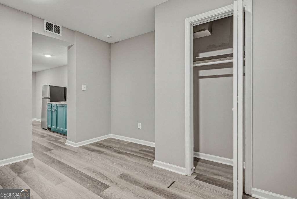 195 Royal Court Athens - Photo 24