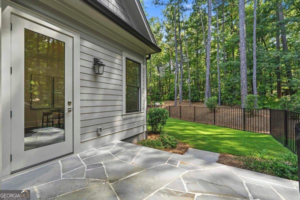 1060 Centennial Post Greensboro - Photo 35