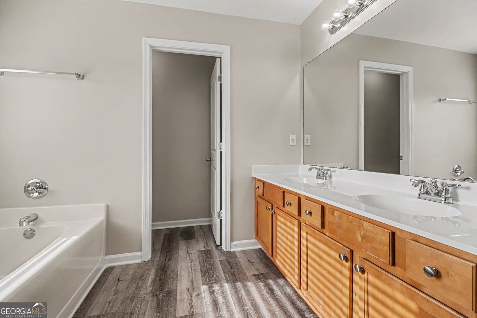 7770 Fabled Point Union City - Photo 15