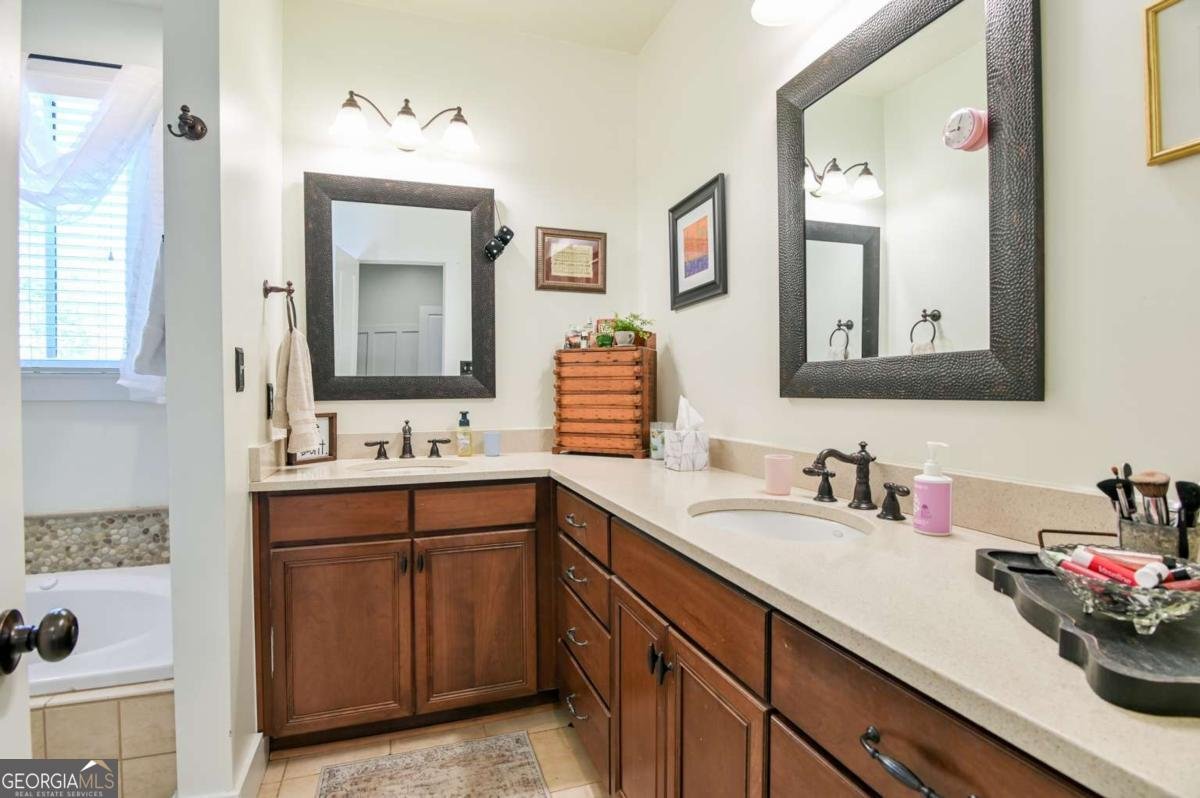 1060 Cobblestone Drive Bogart - Photo 37
