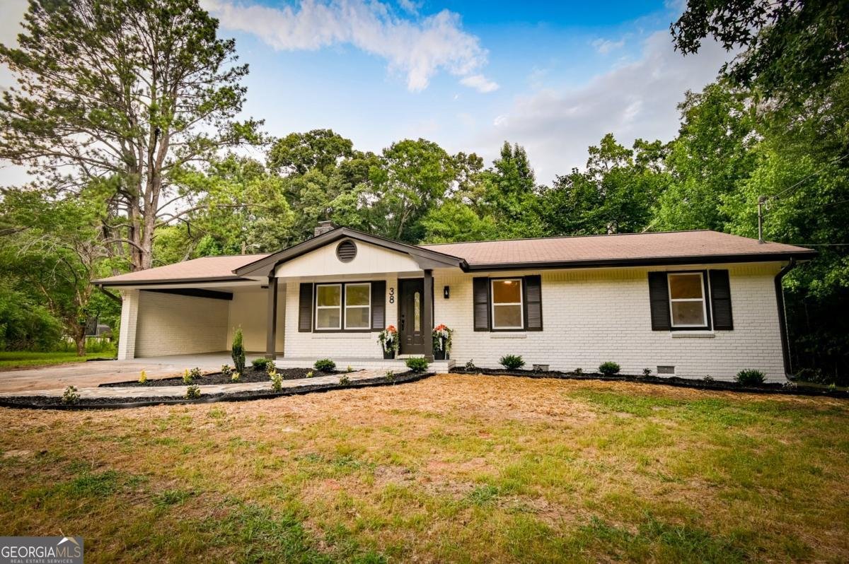 38 Red Oak Drive Newnan - main photo