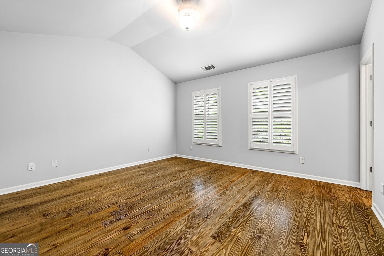 352 Suwanee Avenue Suwanee - Photo 9