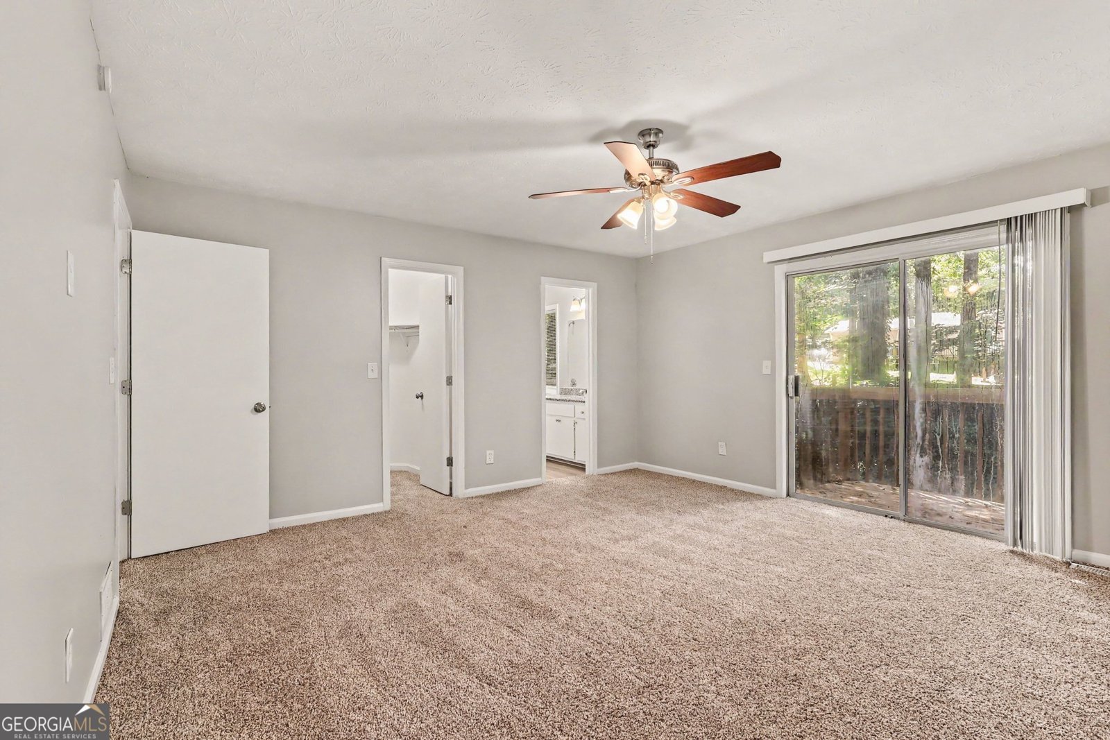 5182 Manitou Way Stone Mountain - Photo 16