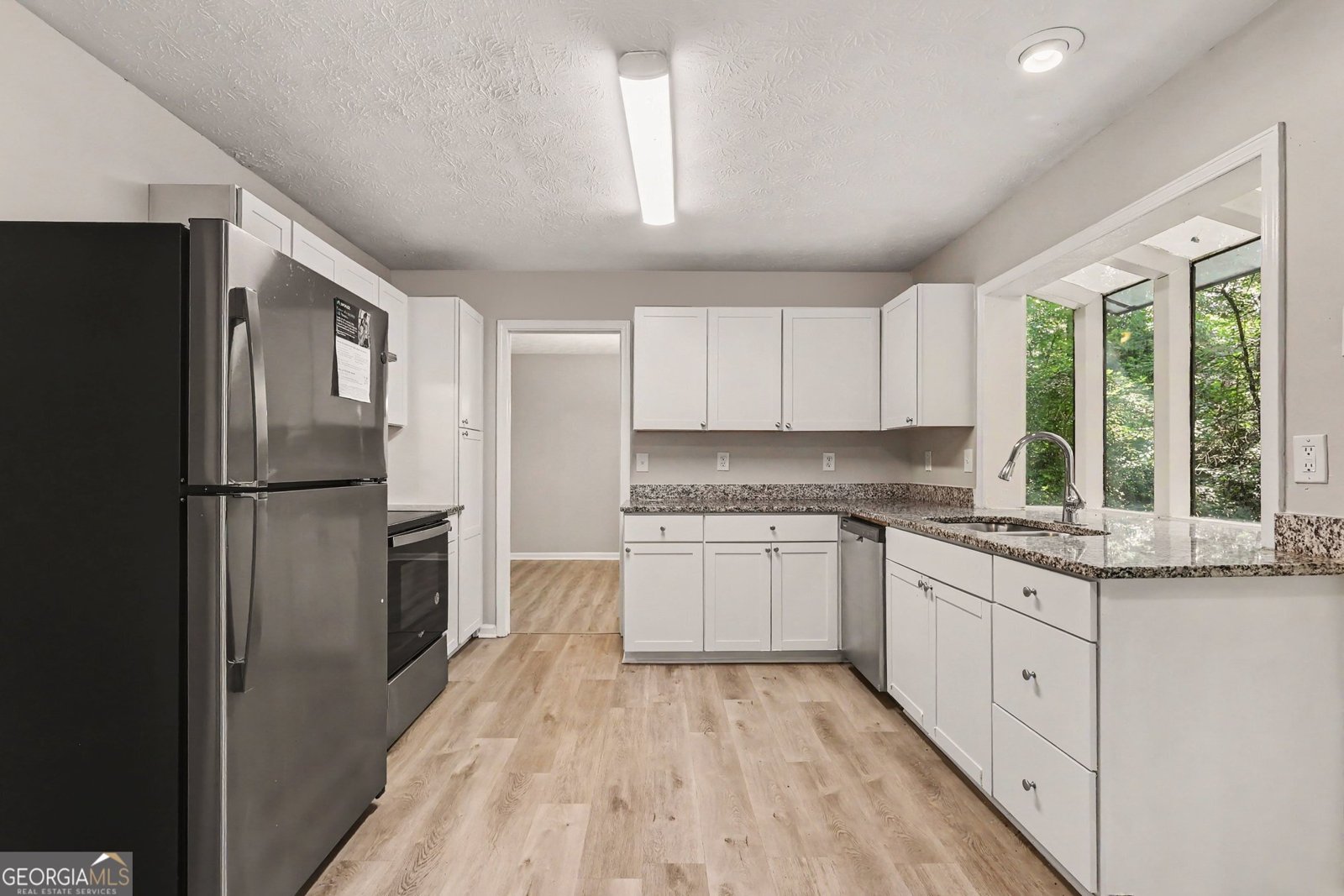 5182 Manitou Way Stone Mountain - Photo 8