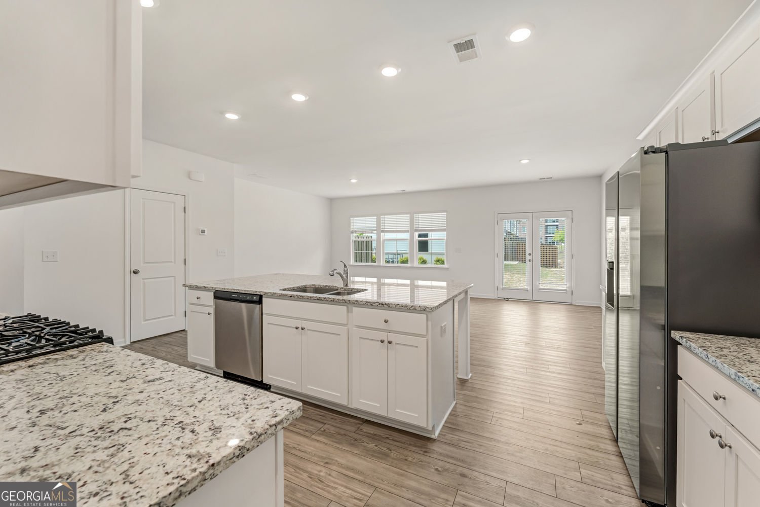 649 Isom Walk Suwanee - Photo 11