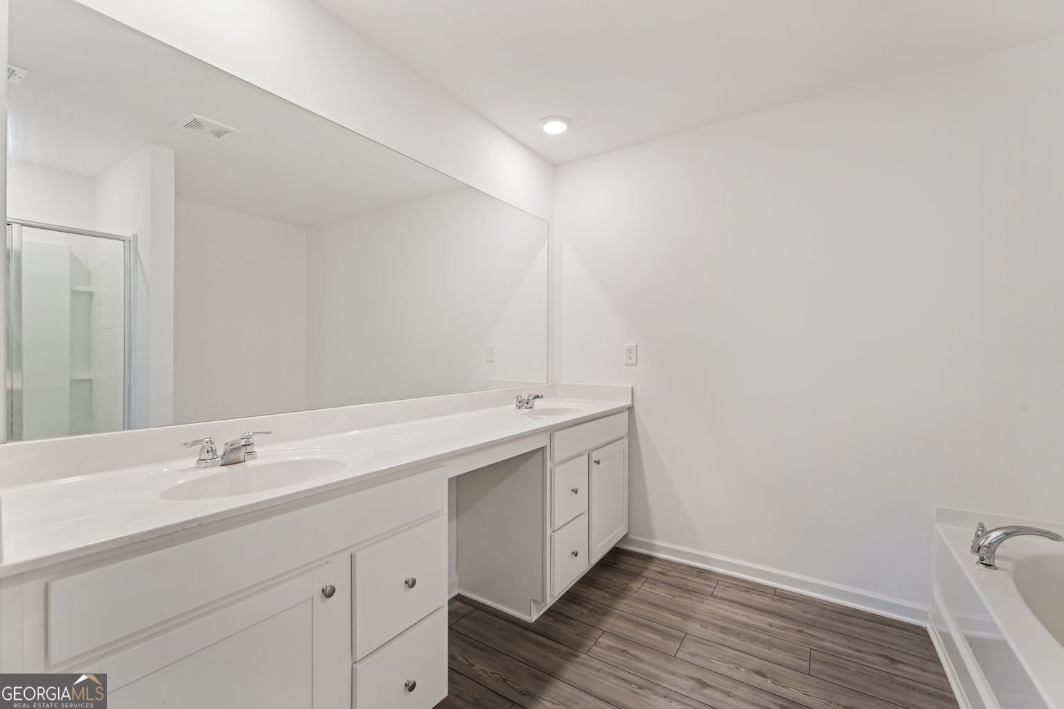 649 Isom Walk Suwanee - Photo 24