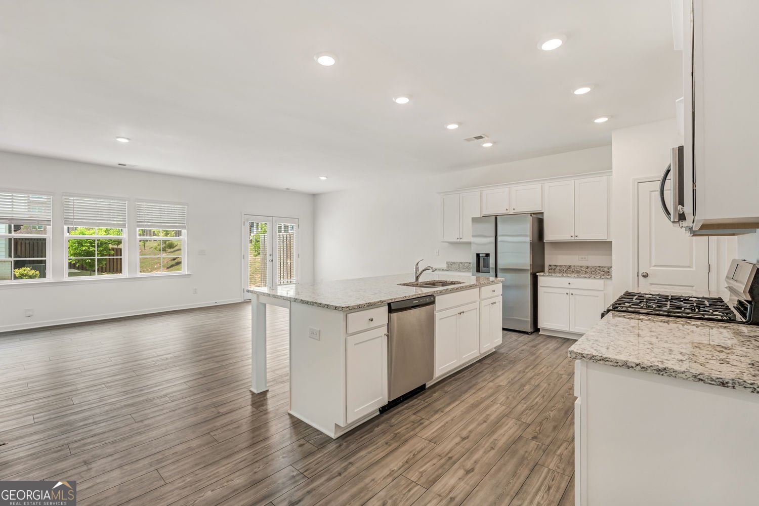 649 Isom Walk Suwanee - Photo 6