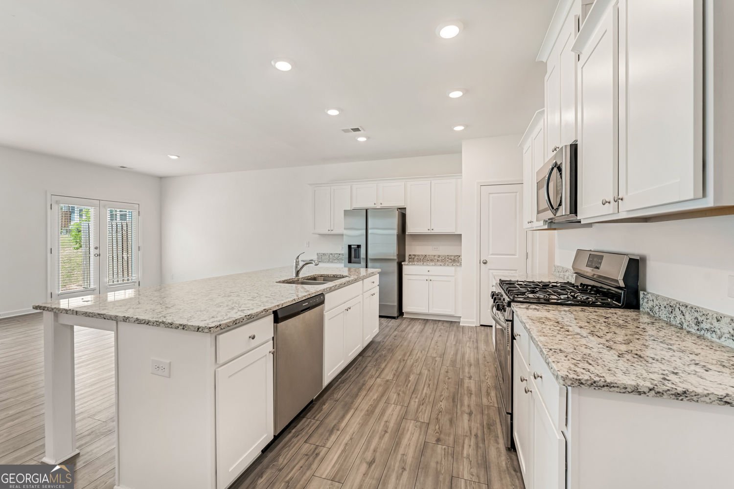 649 Isom Walk Suwanee - Photo 7