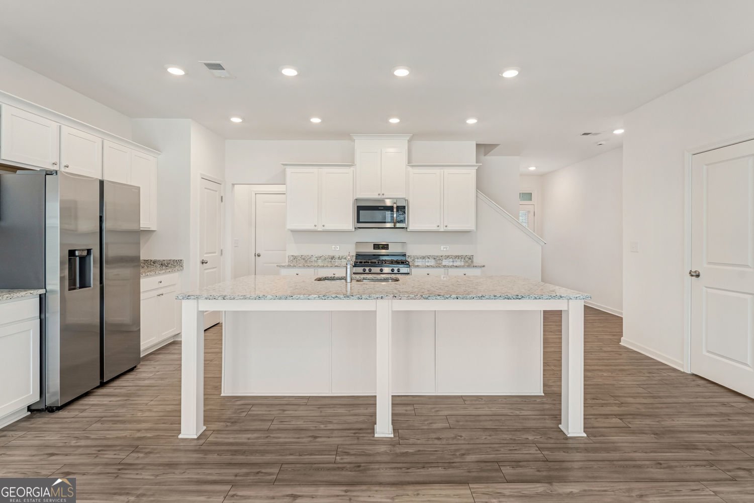 649 Isom Walk Suwanee - Photo 9