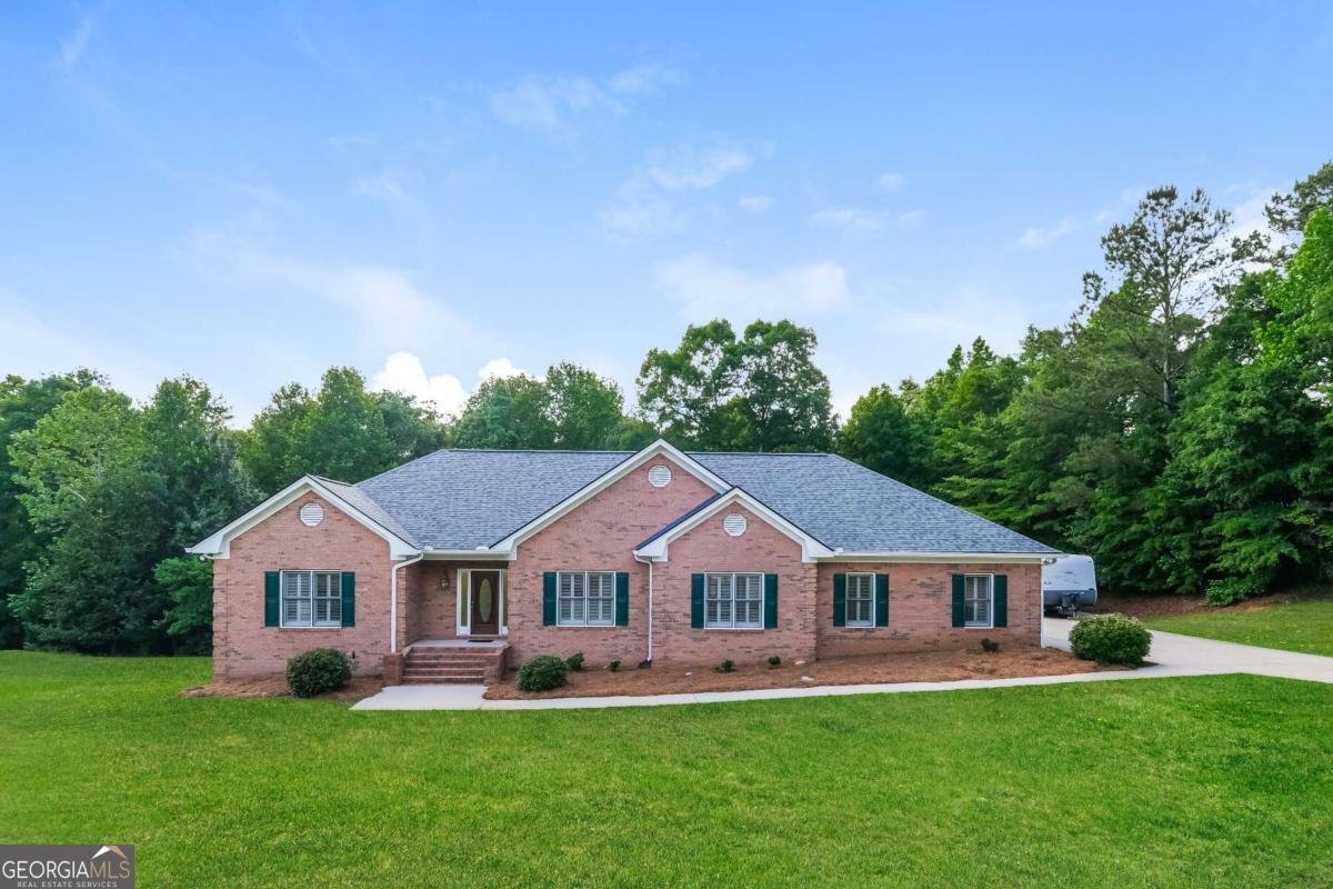 604 Clearwater Court Mcdonough - main photo