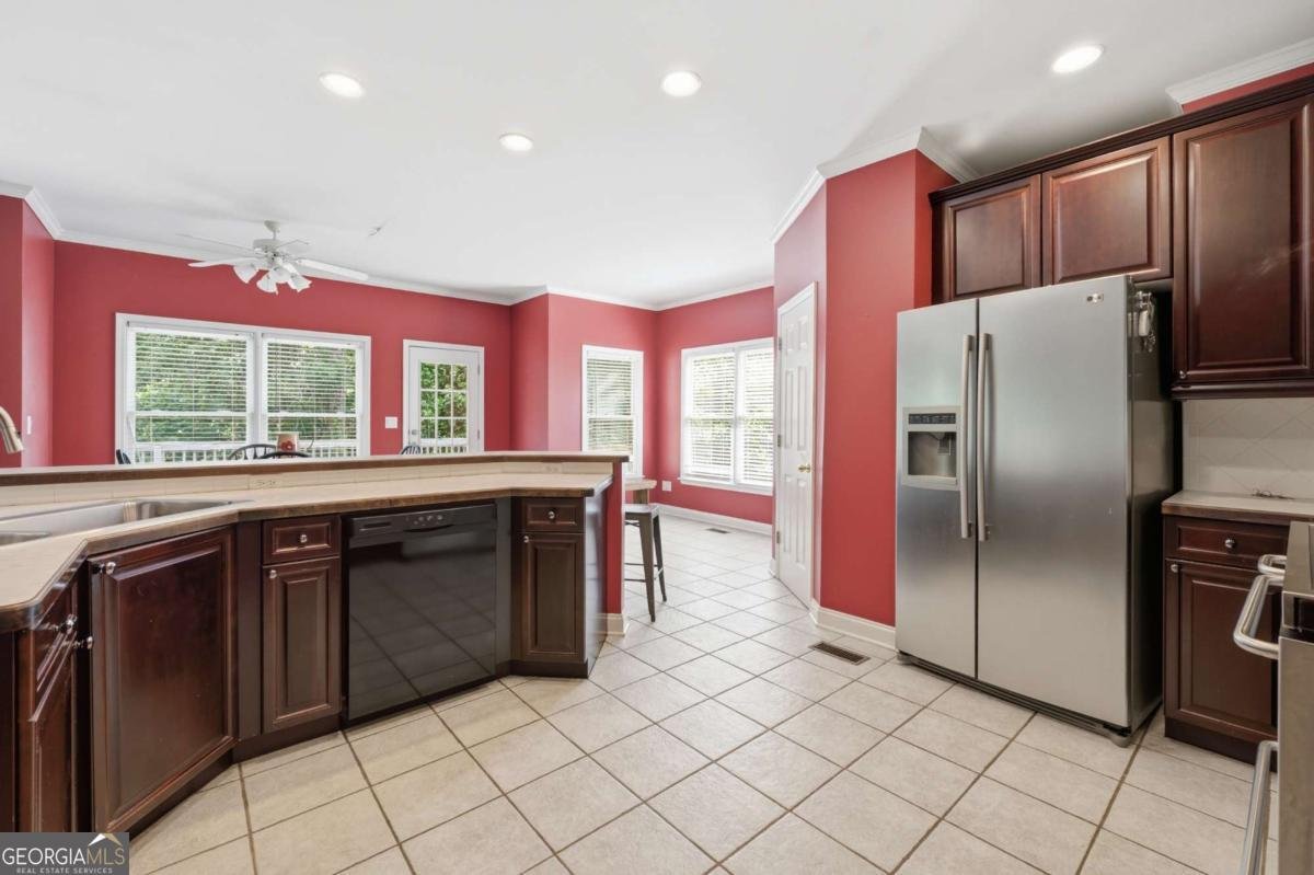 4395 Signal Ridge Court Buford - Photo 6