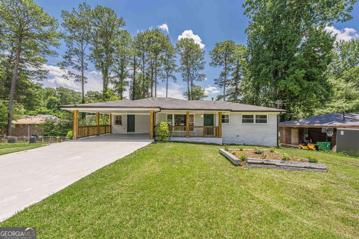 3229 Columbia Woods Drive Decatur - main photo