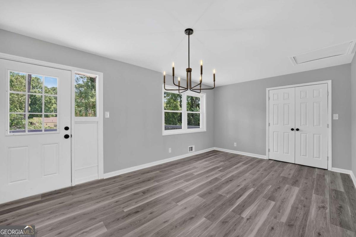 3229 Columbia Woods Drive Decatur - Photo 10