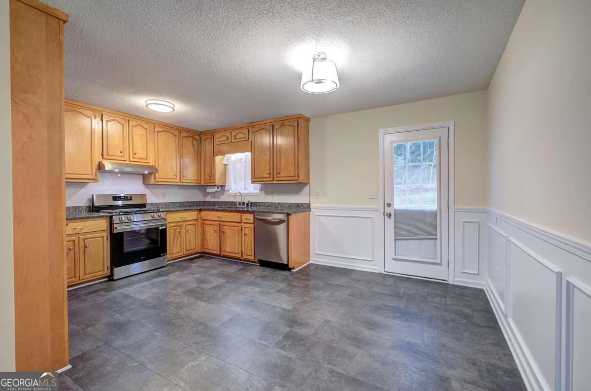 290 Whispering Waters Drive Jasper - Photo 16