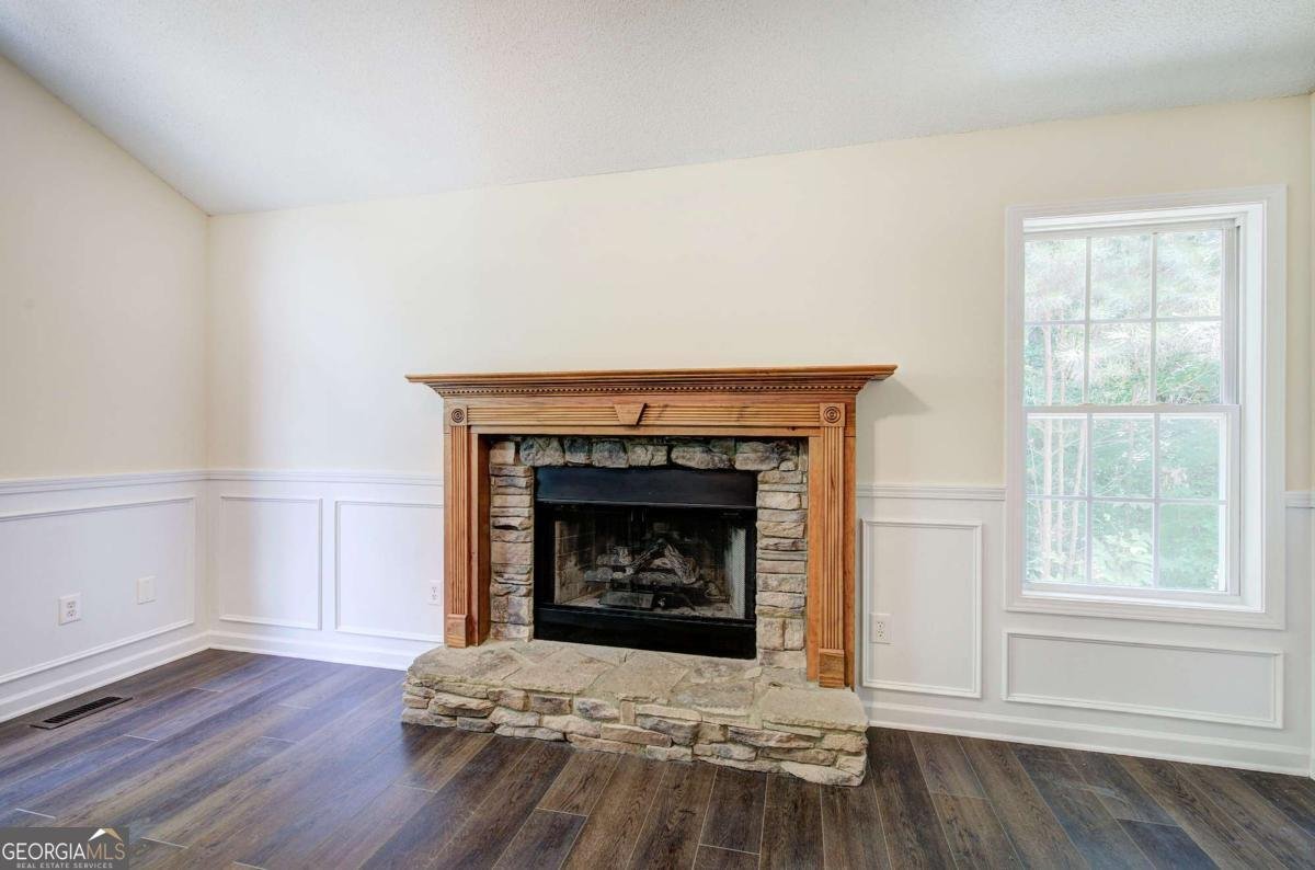 290 Whispering Waters Drive Jasper - Photo 9