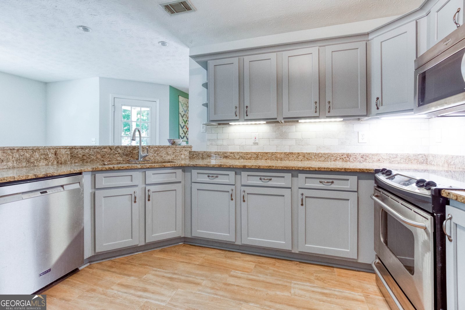 2957 Forest Court Loganville - Photo 12