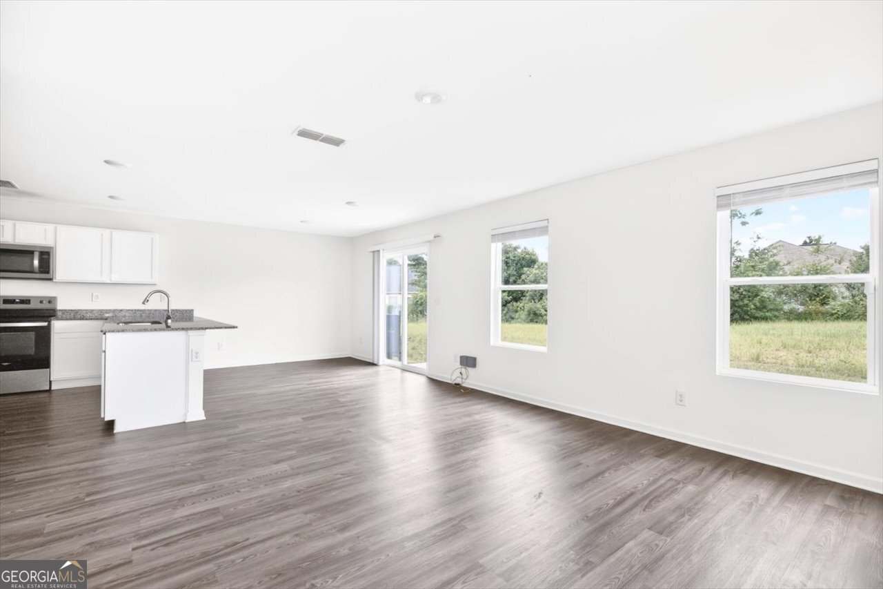 249 Isabella Way Byron - Photo 13