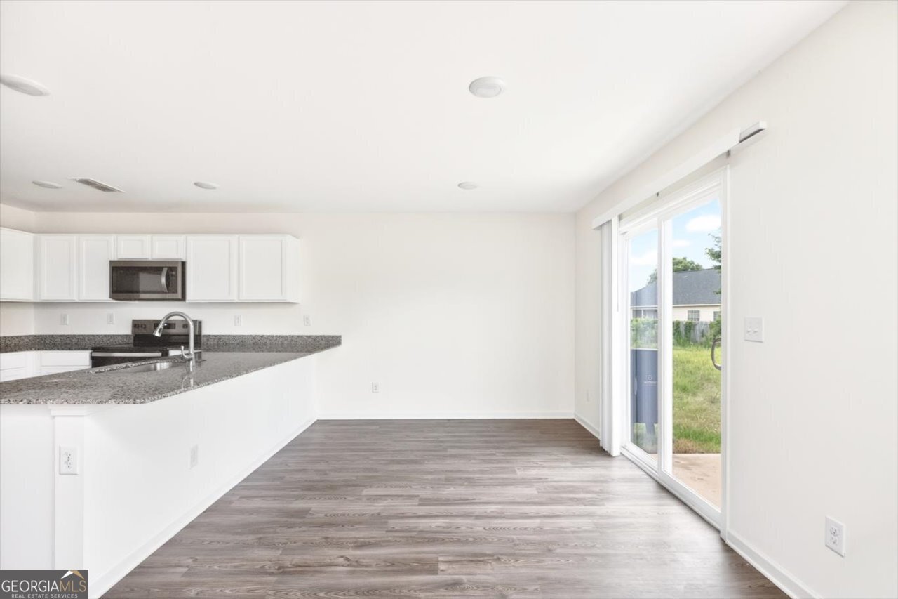 249 Isabella Way Byron - Photo 17