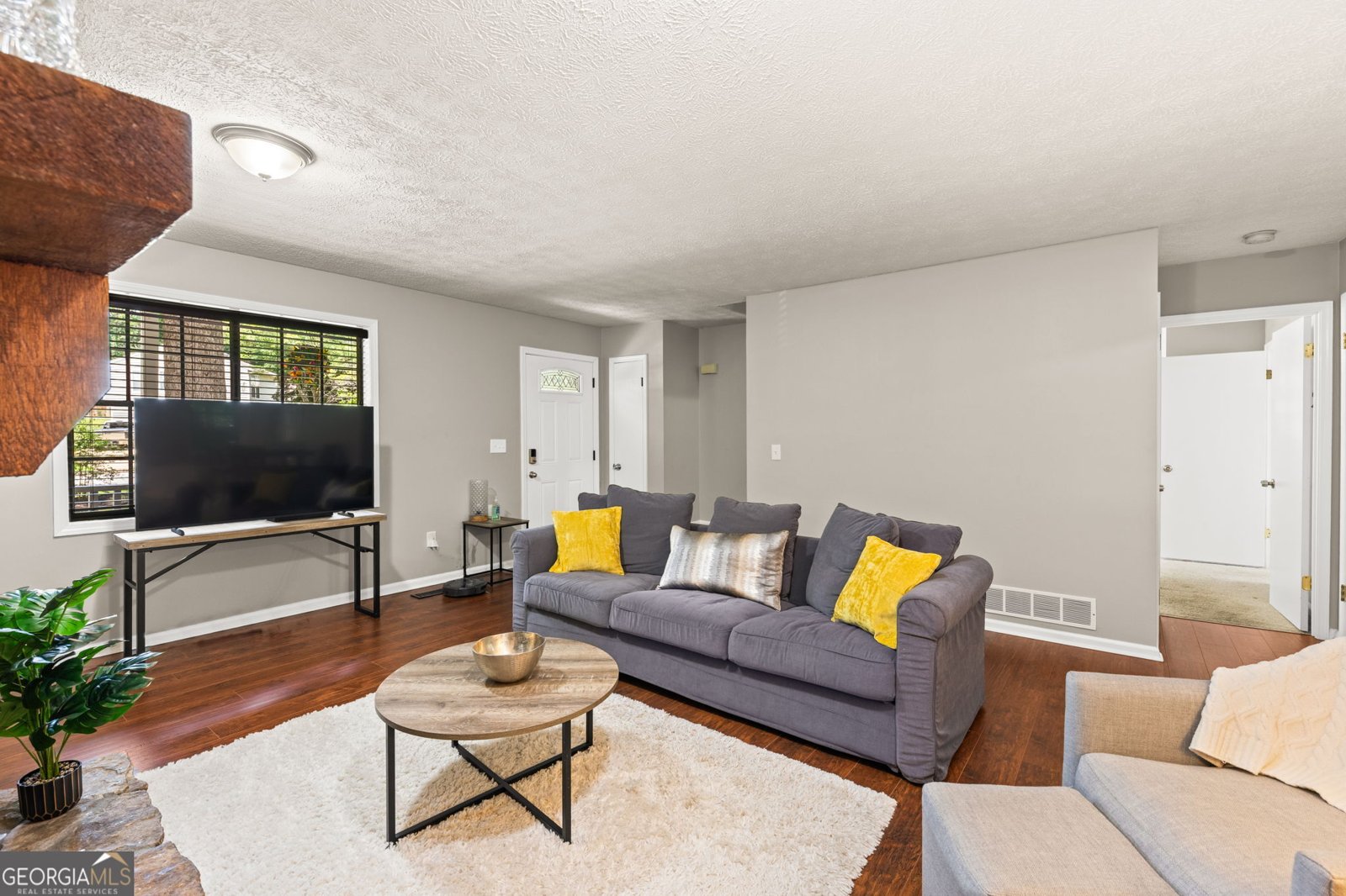 389 Saint Albans Court Mableton - Photo 8