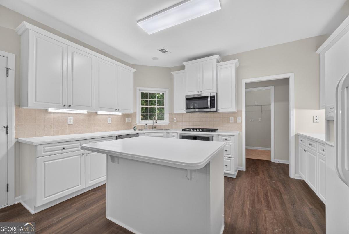 3635 Rolling Creek Drive Buford - Photo 10