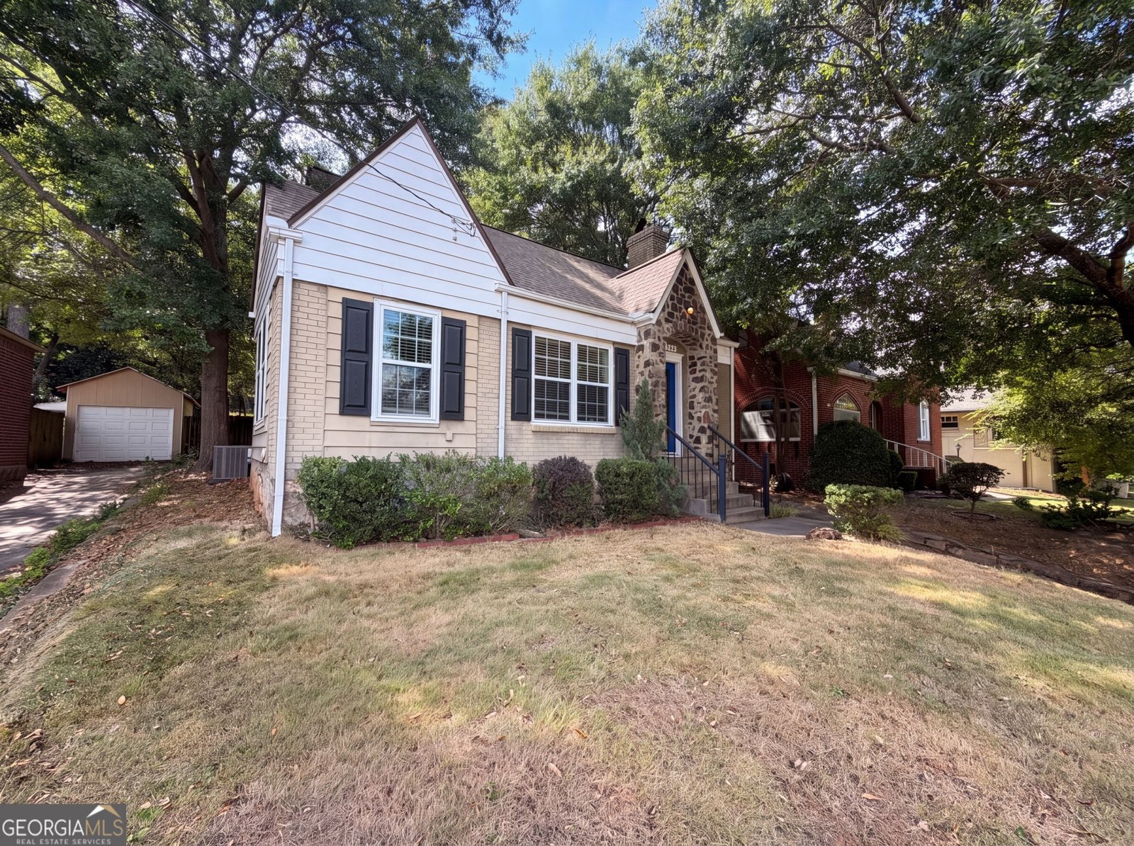 1773 Sylvan Road Atlanta - main photo
