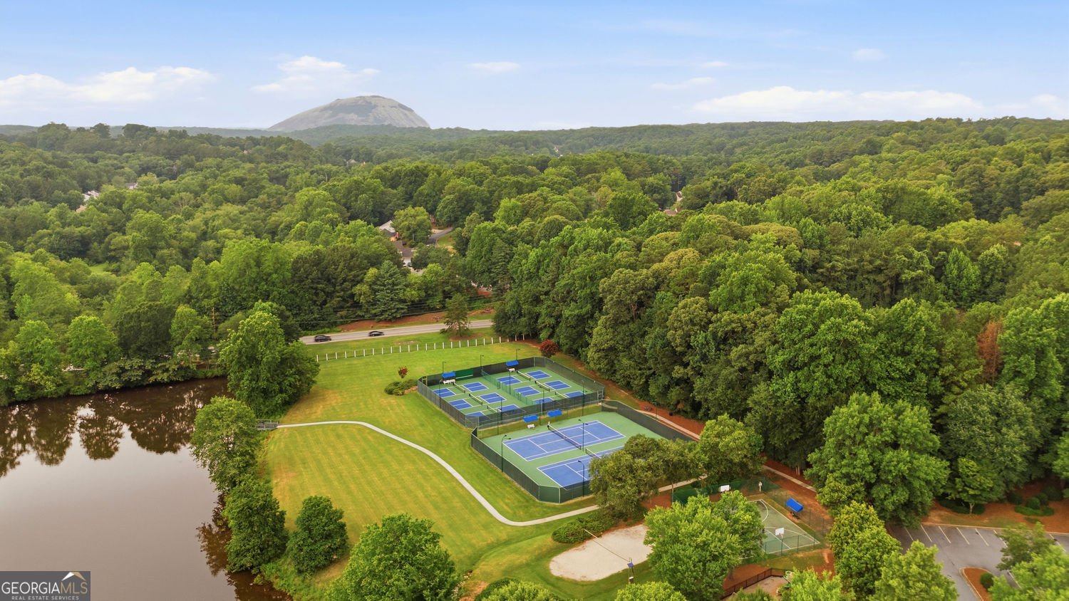 424 Water Fall Lane Stone Mountain - Photo 11