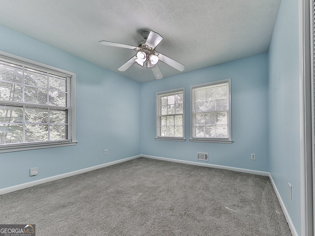 2005 Knightsbridge Road Kennesaw - Photo 16