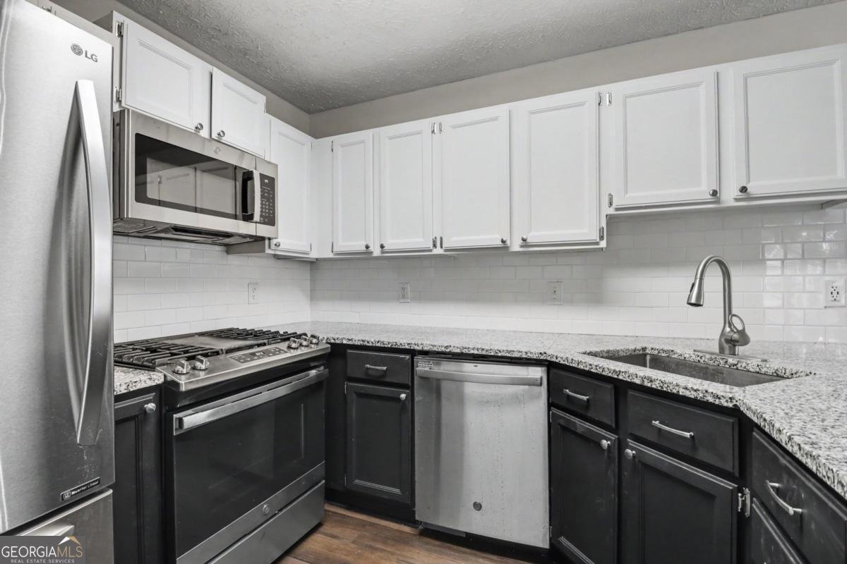 3075 Barnwood Crossing Duluth - Photo 15