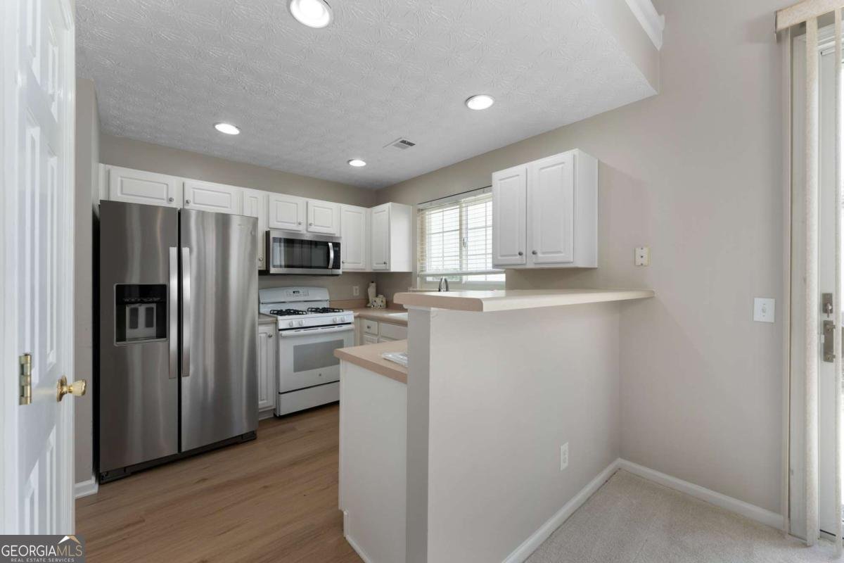 621 Oaks Drive Woodstock - Photo 12